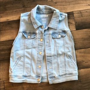 Girls Jean vest, size XL 14/16, NWOT